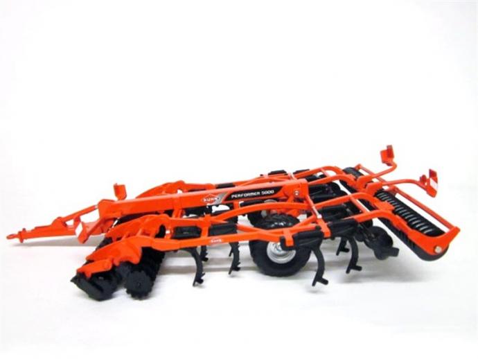  Britains Kuhn Cultivator 