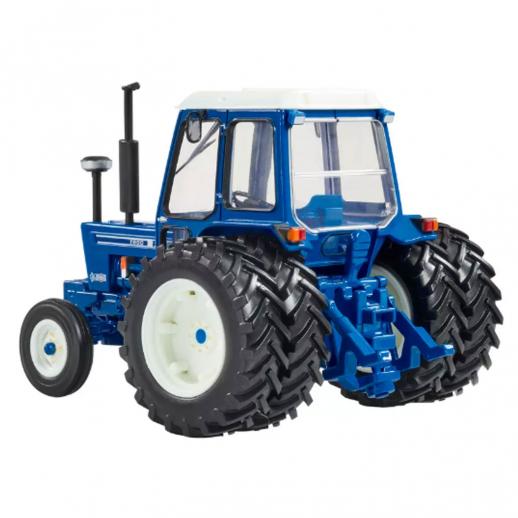  Britains 43371 Ford 7600 Tractor with Dual Wheels