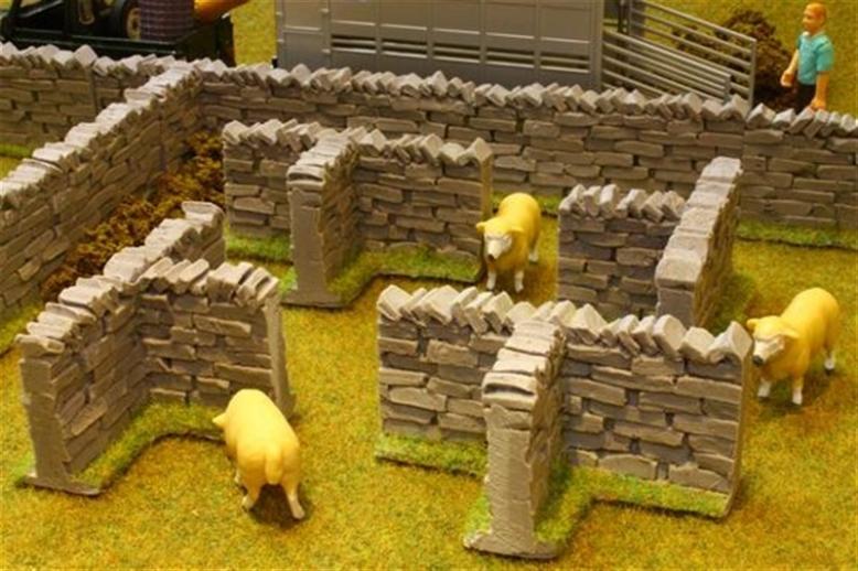  Brushwood T Section Stone Wall 4 Pack 1:32 