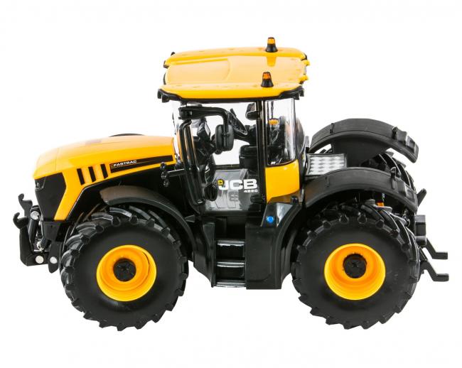  Britains JCB 4220 Fastrac 