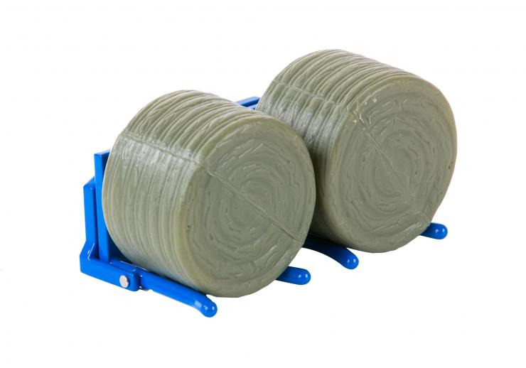  Britains Double Bale Lifter & Two Bales